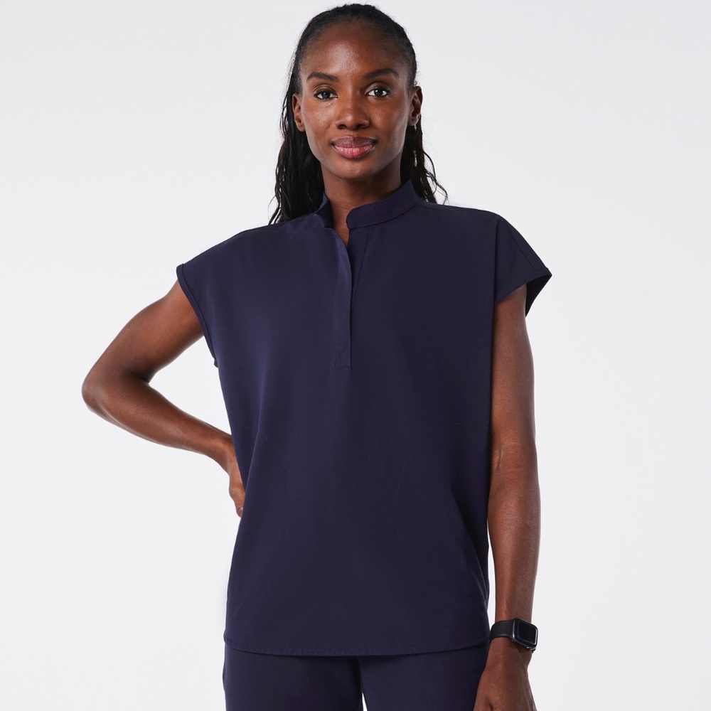 Figs Rafaela Scrub Top Navy